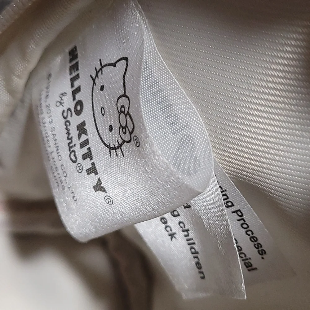 Hello Kitty Sanrio Loungefly Purse - Picture 8 of 9